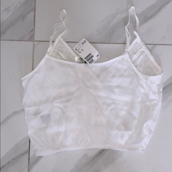 Cropped white tank top - Picture 2 of 2